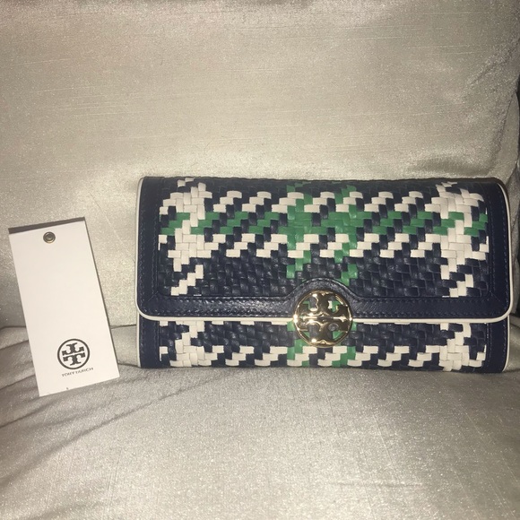 Tory Burch Handbags - 🎀Tory Burch wallet🎀
